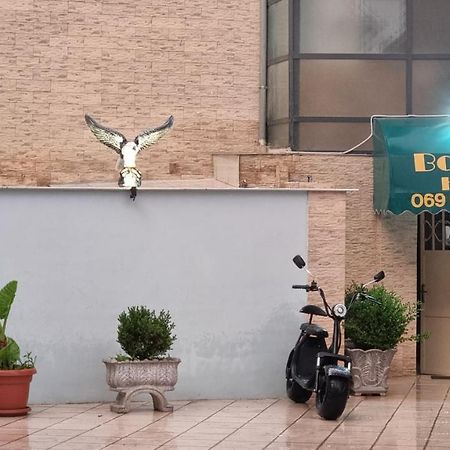Boston Hotel Tirana Extérieur photo
