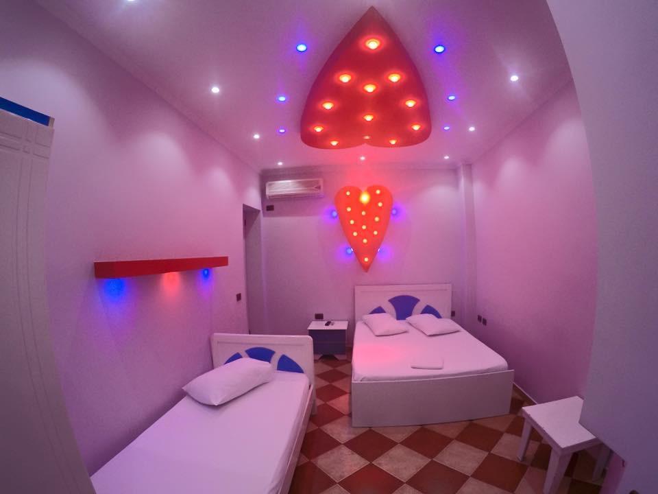 Boston Hotel Tirana Extérieur photo